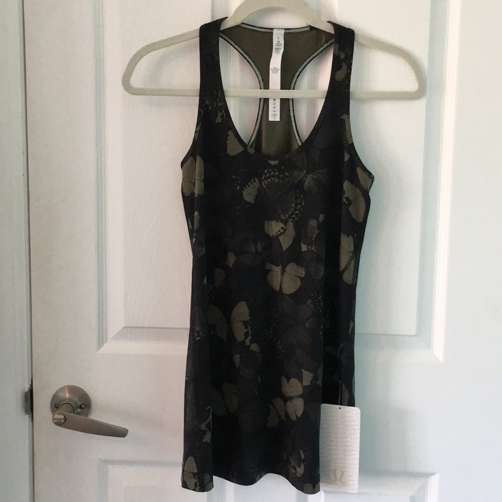 🍋🍋NWT NEVER WORN LULULEMON TANK TOP🍋🍋